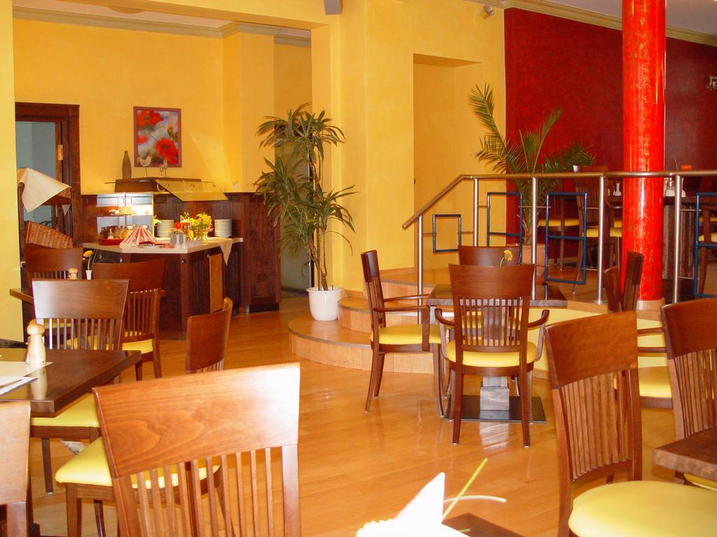 Hotel Larat Berlino Esterno foto